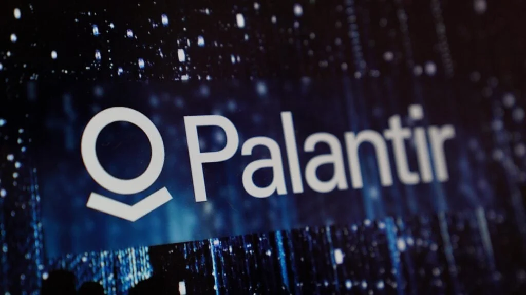 Why Is Palantir Stock Edging Up On Monday?