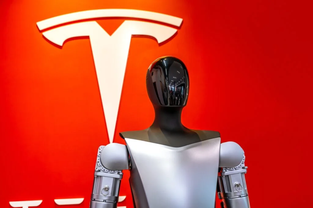 Elon Musk Says Tesla Optimus Humanoid Robot Might Be Available Externally By The End Of Next Year: Here's The Progress Report