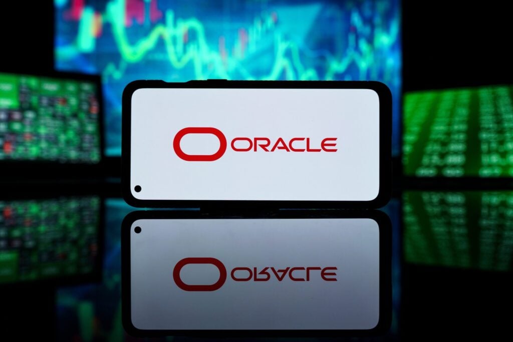 Oracle Stock Edges Higher Wednesday: What's Going On?
