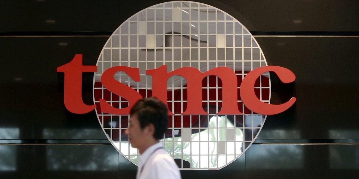 TSMC Shares Fall After Downgrading 2024 Global Chip Outlook