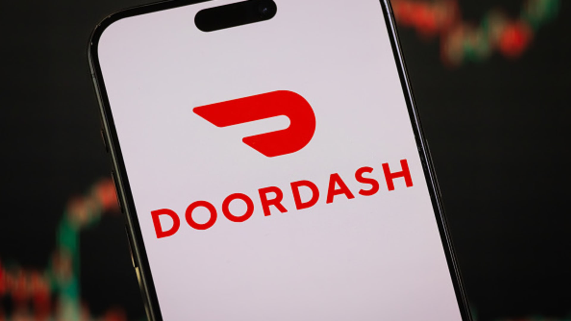 Doordash stock drops 15%, heads for worst day ever on spending concerns
