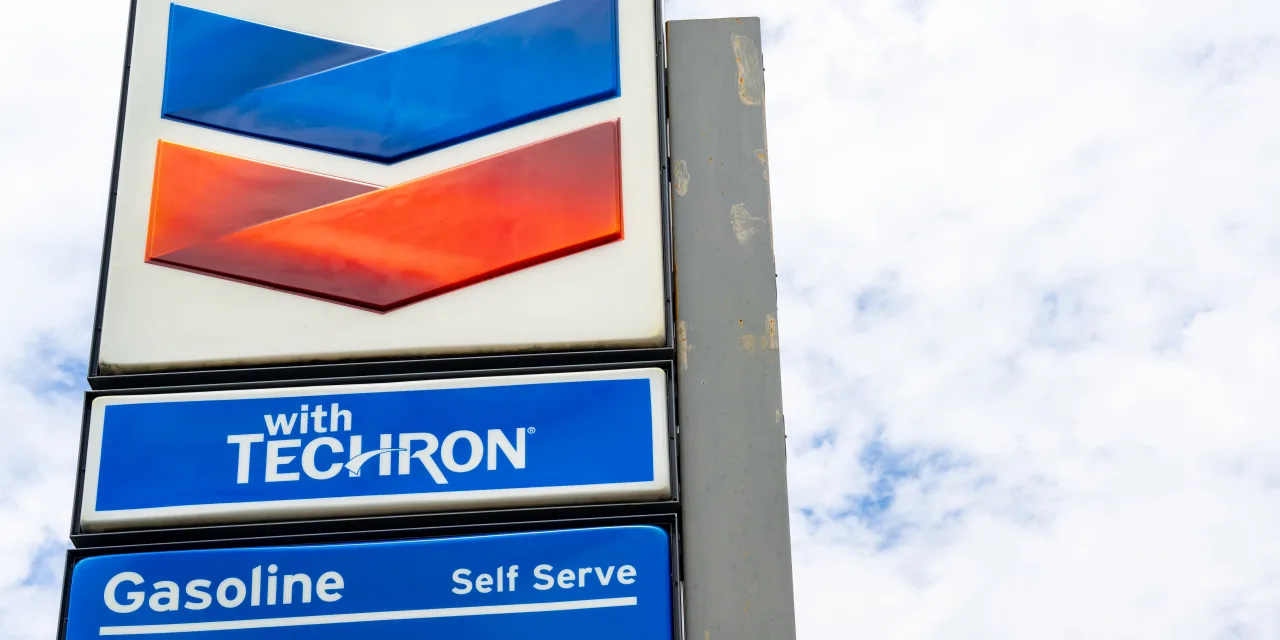 Exxon and Chevron Stocks Are Dropping. They’re in Better Shape Than They Look.