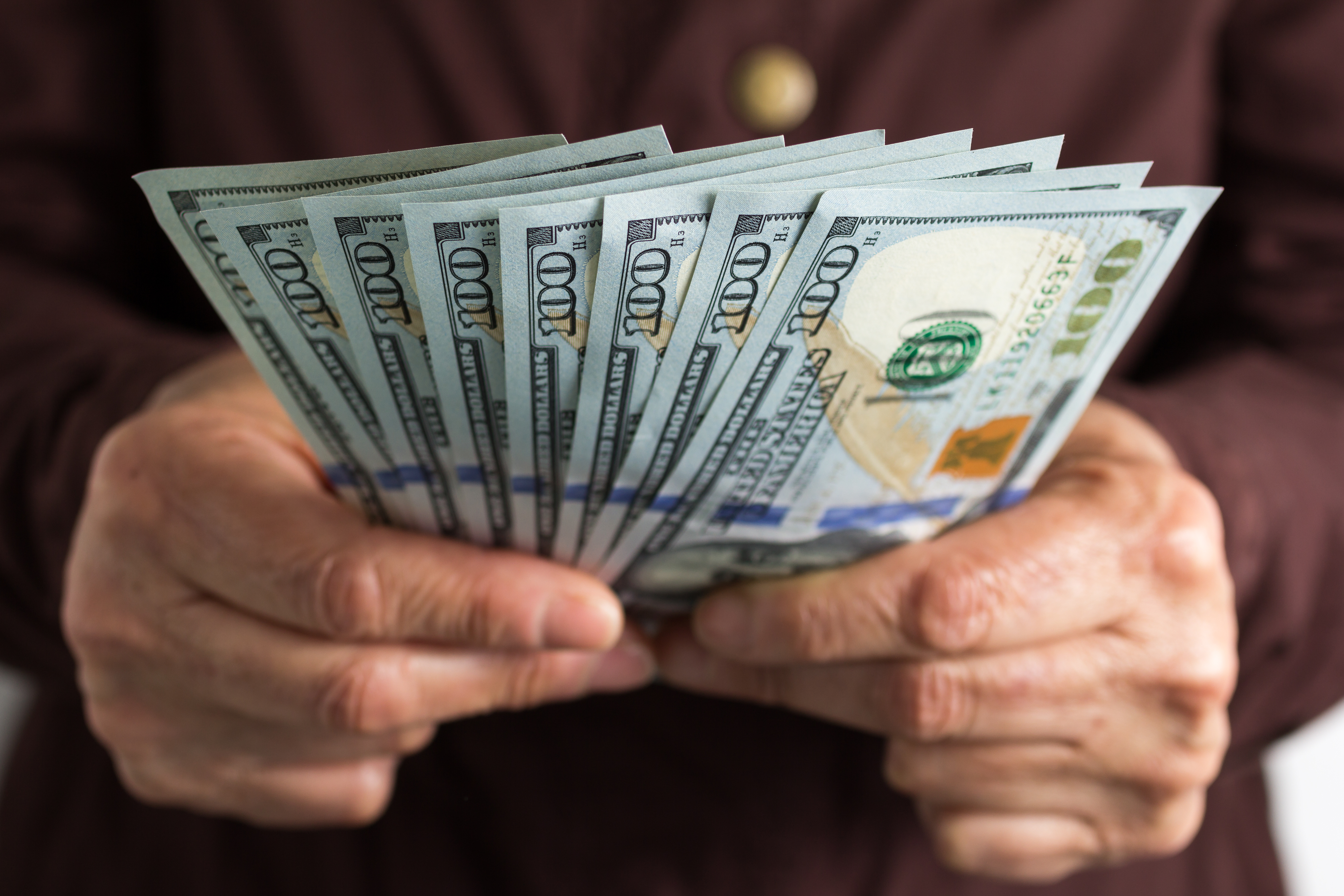 The Smartest Dividend Stocks to Buy With $1,000 Right Now