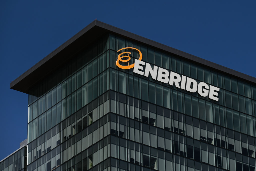 Why I Continue to Buy More of This Amazing High-Yielding Dividend Growth Stock (and Will Likely Keep Adding in 2026)