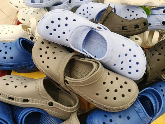 Crocs slides after Q3 profit guidance disappoints