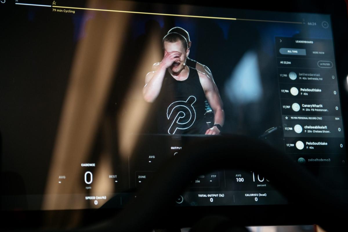 Peloton has lost top instructors, adding pressure on the fallen fitness unicorn, but most are staying on - Yahoo Finance
