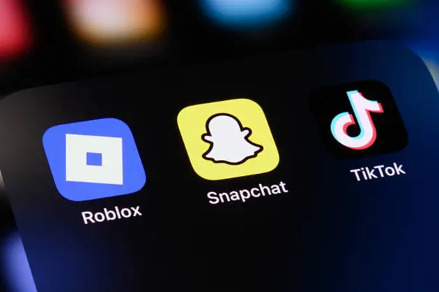 Roblox slashes revenue guidance as safety controls weigh on growth