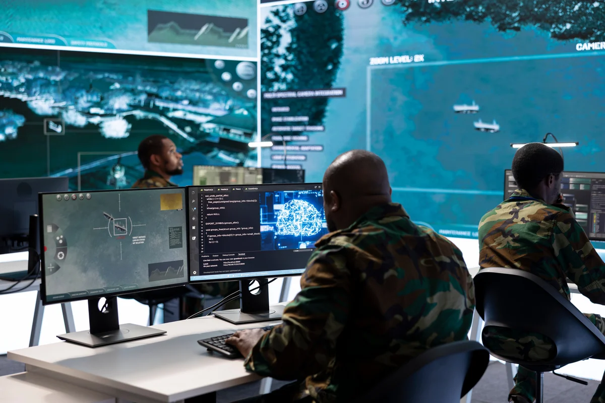 Why You Should Avoid Palantir and Buy These 2 Defense Stocks Instead