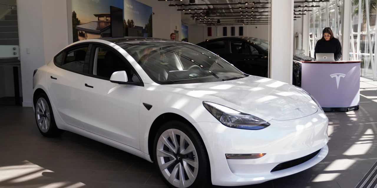 Tesla Under Investigation by U.S. Regulator for Model 3 Door Release Defects