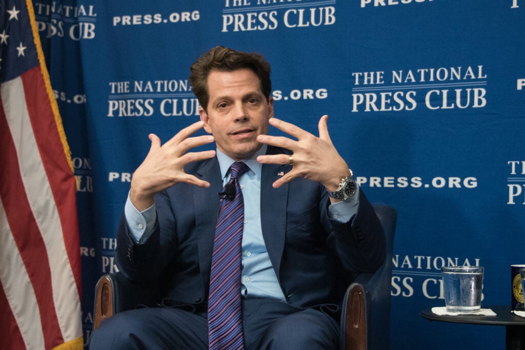 Anthony Scaramucci Says Clarity Act 'Ten Times Better' Than 'Wild West Status Quo' on Crypto, Wants Stakeholders to 'Bank the Win'