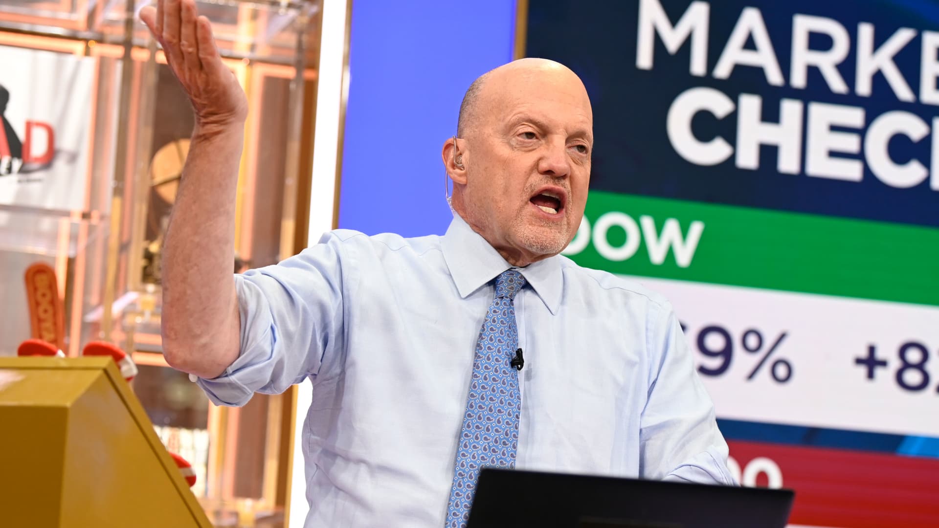 Jim Cramer says these tech giants can weather market turbulence