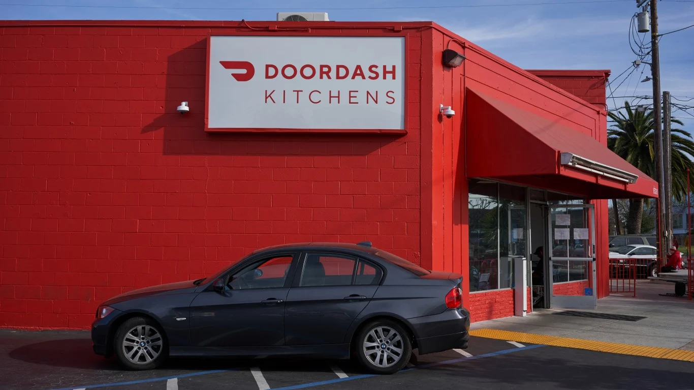 Delivery Divergence: Why DoorDash Is Down 30% This Year but Amazon Is Up 14%