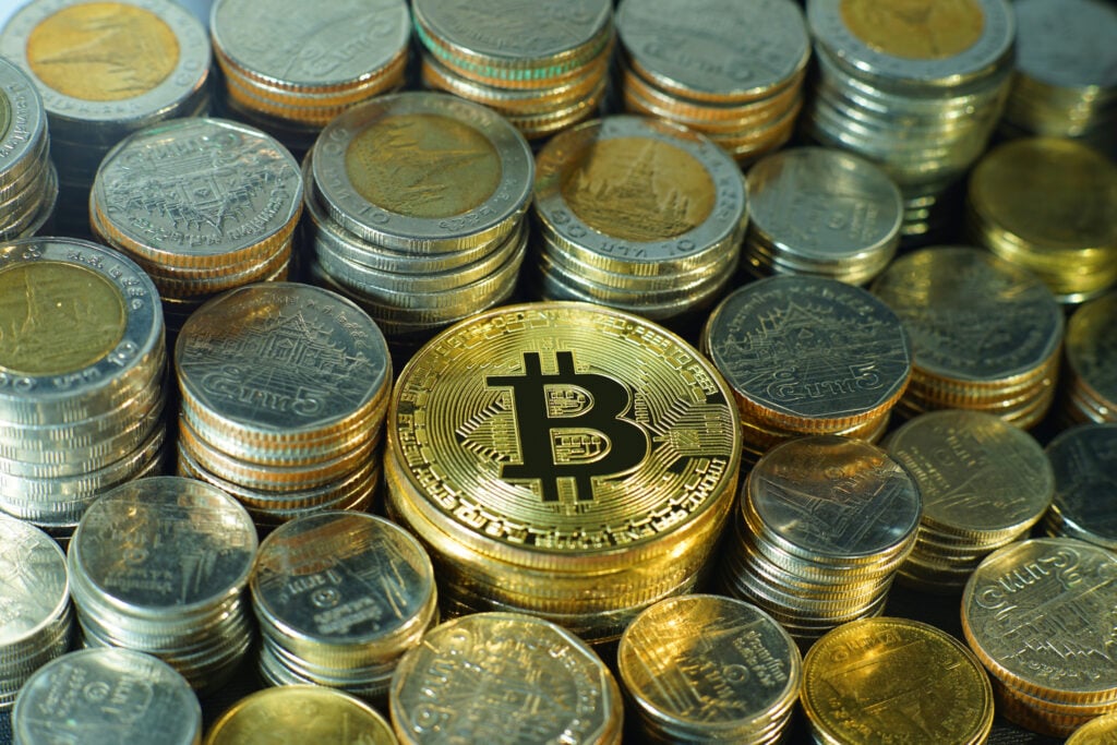 Peter Schiff Says 'Young' People Who Made Money Early With Bitcoin Dishing Out Financial Advice: 'Don't Confuse Brains With A Bull Market'