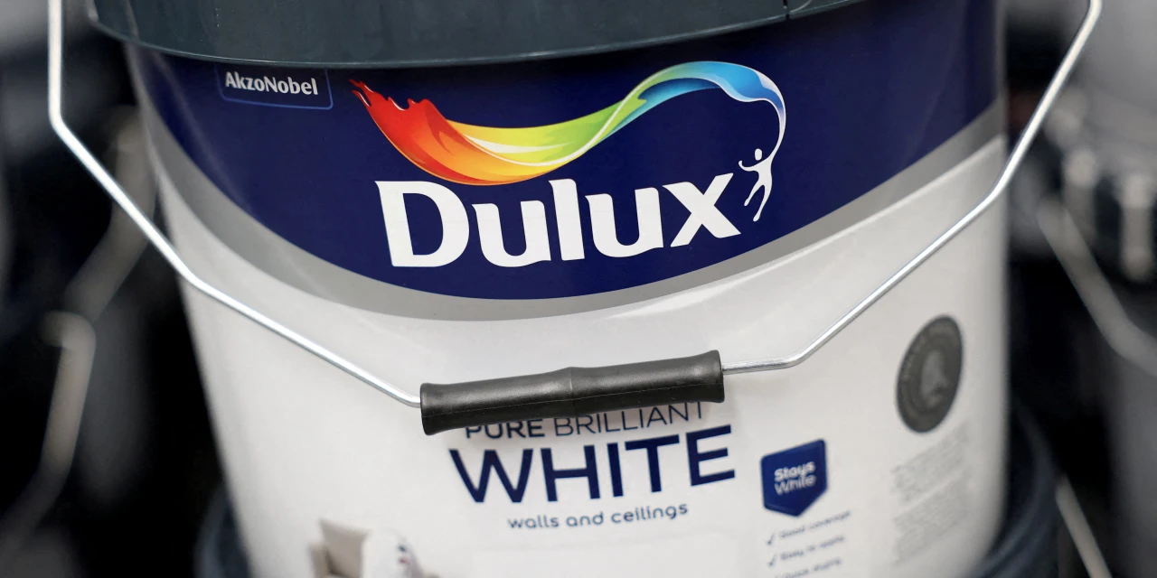 AkzoNobel Shares Plunge After Sherwin-Williams, Nippon Paint Drop $14.5 Billion Bid
