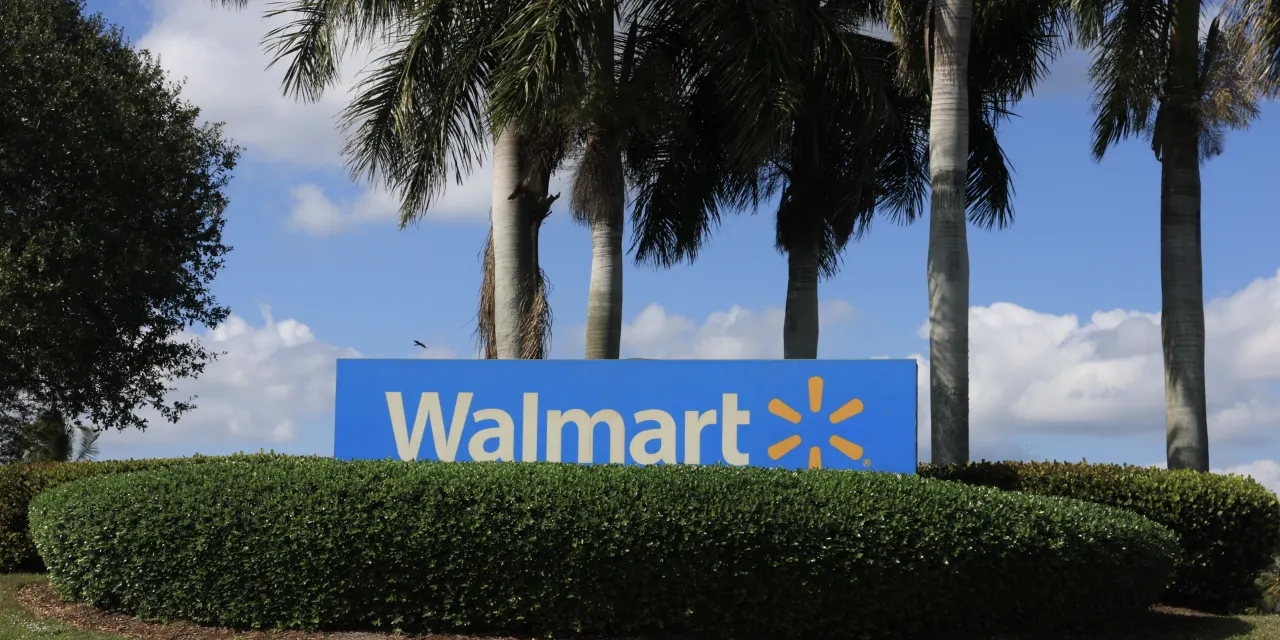 Walmart Hits $1 Trillion Market Value. Why Analysts Are Removing It From Their Top-Pick Lists.