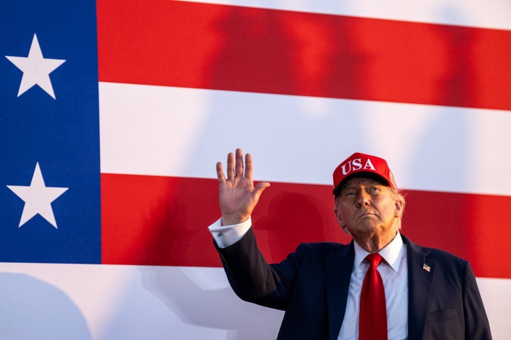 Trump Says Becton Dickinson to Invest $3 Billion in US Manufacturing as 'Strong' Medical Device Tariffs Loom by Year-End