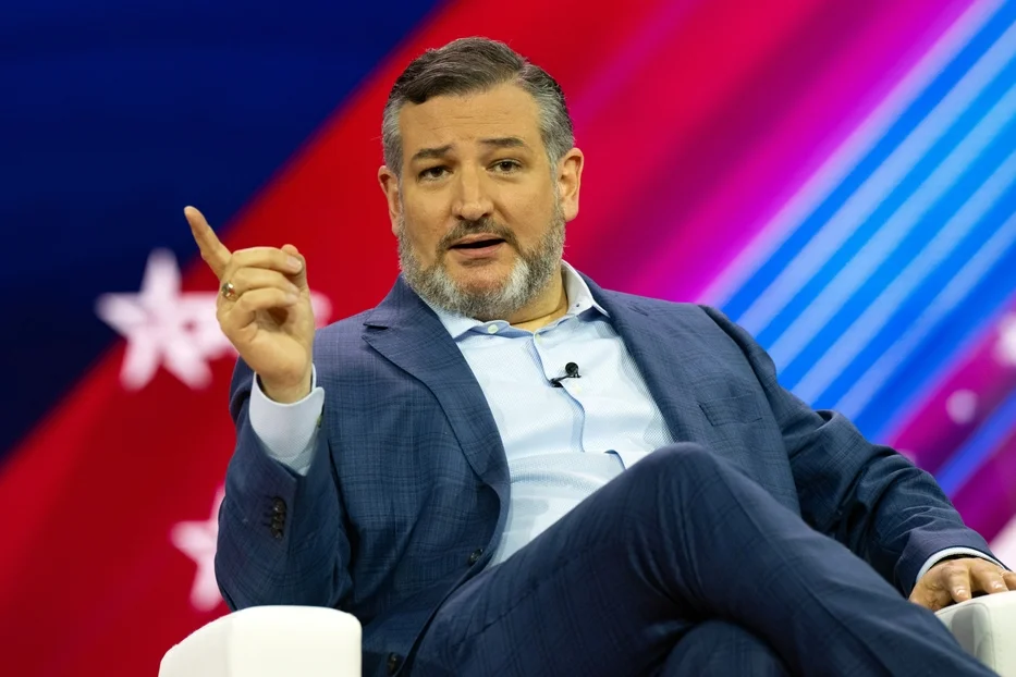 GOP Senator Ted Cruz Sold Shares Of This Big Bank On Q1 Earnings Release Date: Here Are The Details