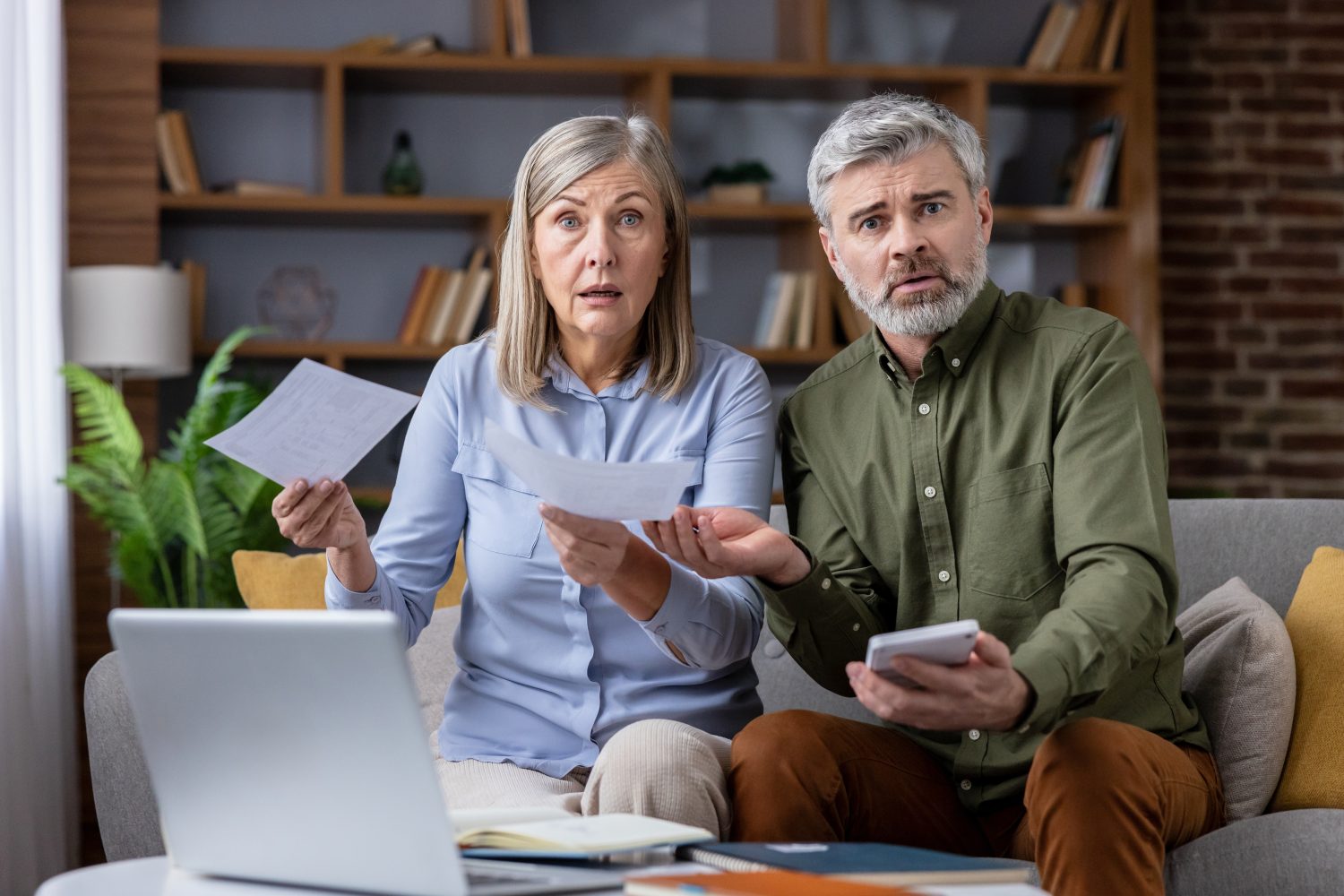 Oracle Bonds Are Sliding as AI Debt Worries Grow. At 62, She Discovers the "Safe" Side of Her 401(k) Can Lose Money Too