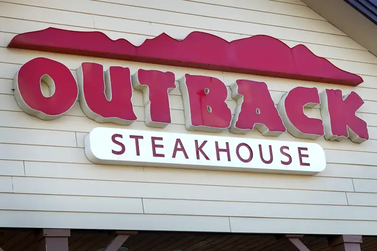 Bloomin' Brands breaks to a four-month high