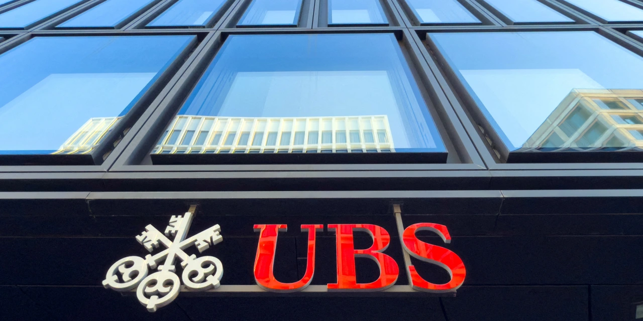 UBS Net Profit Surges on Provision Releases, Client Momentum