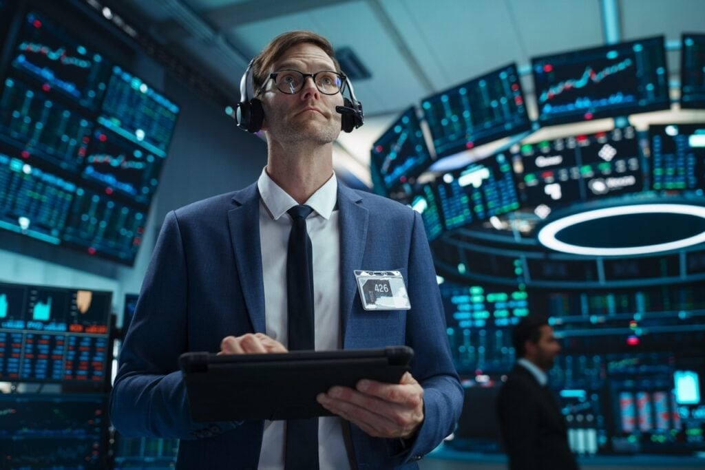 Best Buy Gears Up For Q2 Print; Here Are The Recent Forecast Changes From Wall Street's Most Accurate Analysts