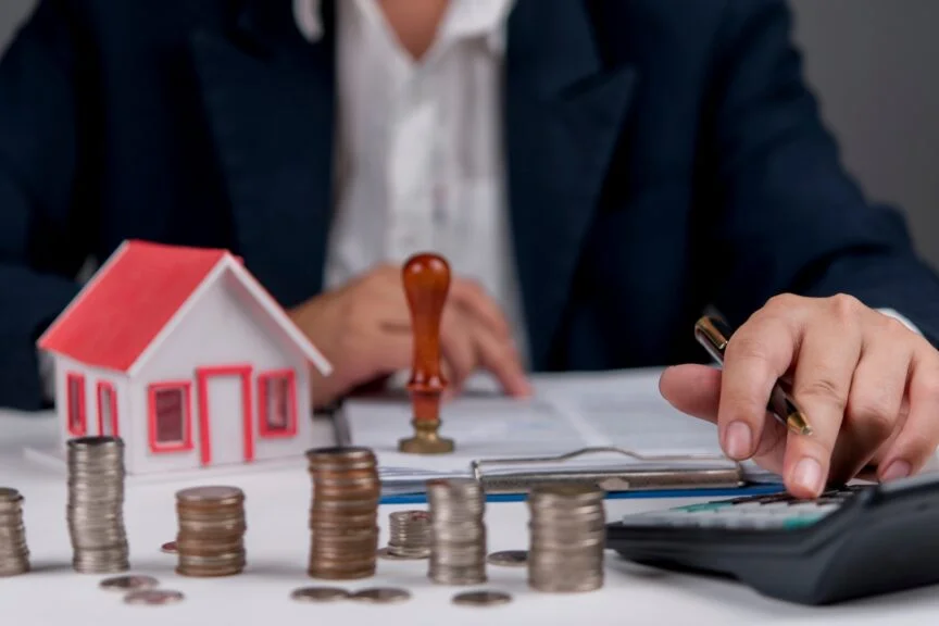 Top 2 Real Estate Stocks You May Want To Dump This Month