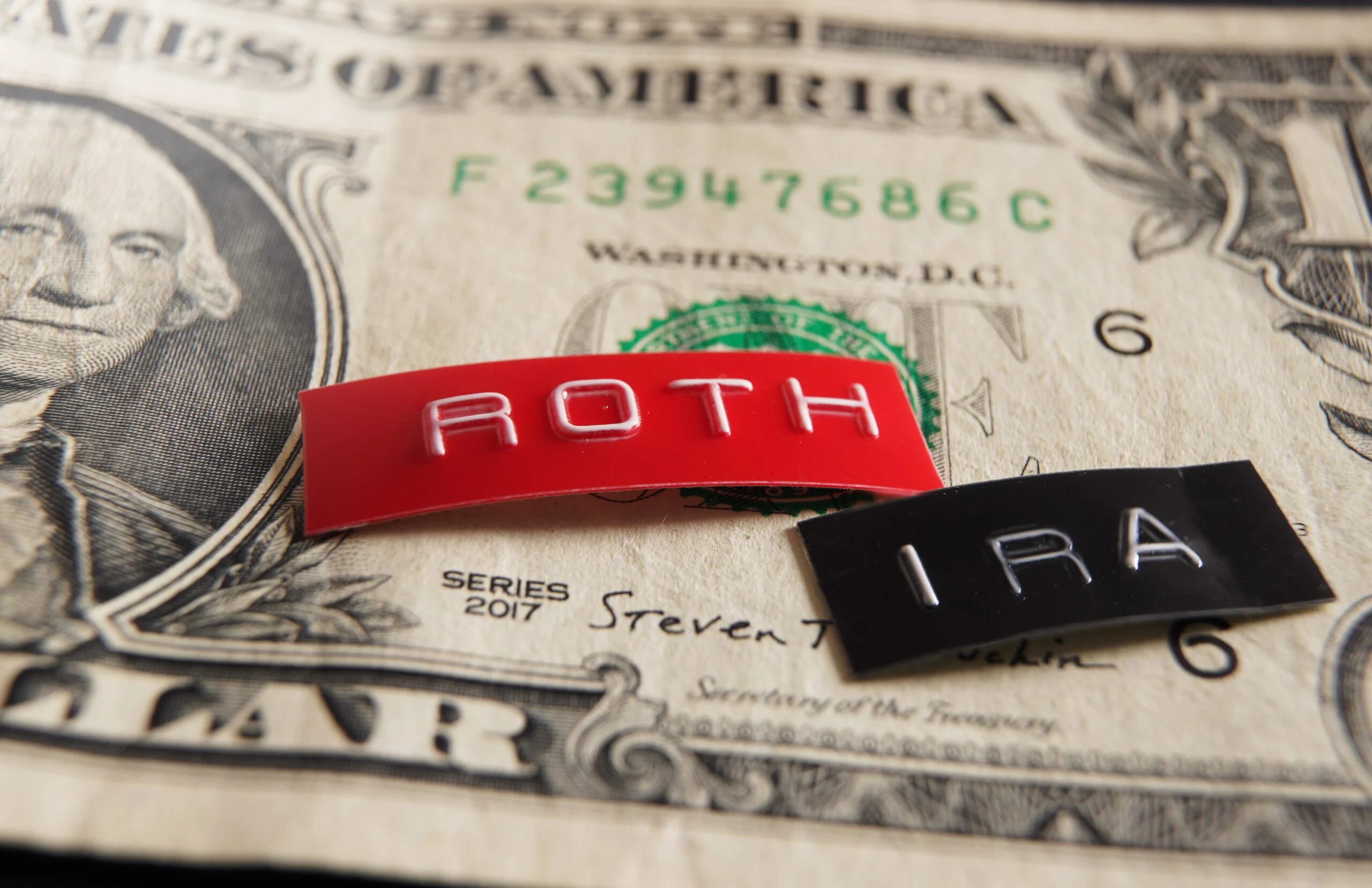 This 3-Stock Roth Portfolio Pays $25,849 a Year Without a Federal Tax Bill