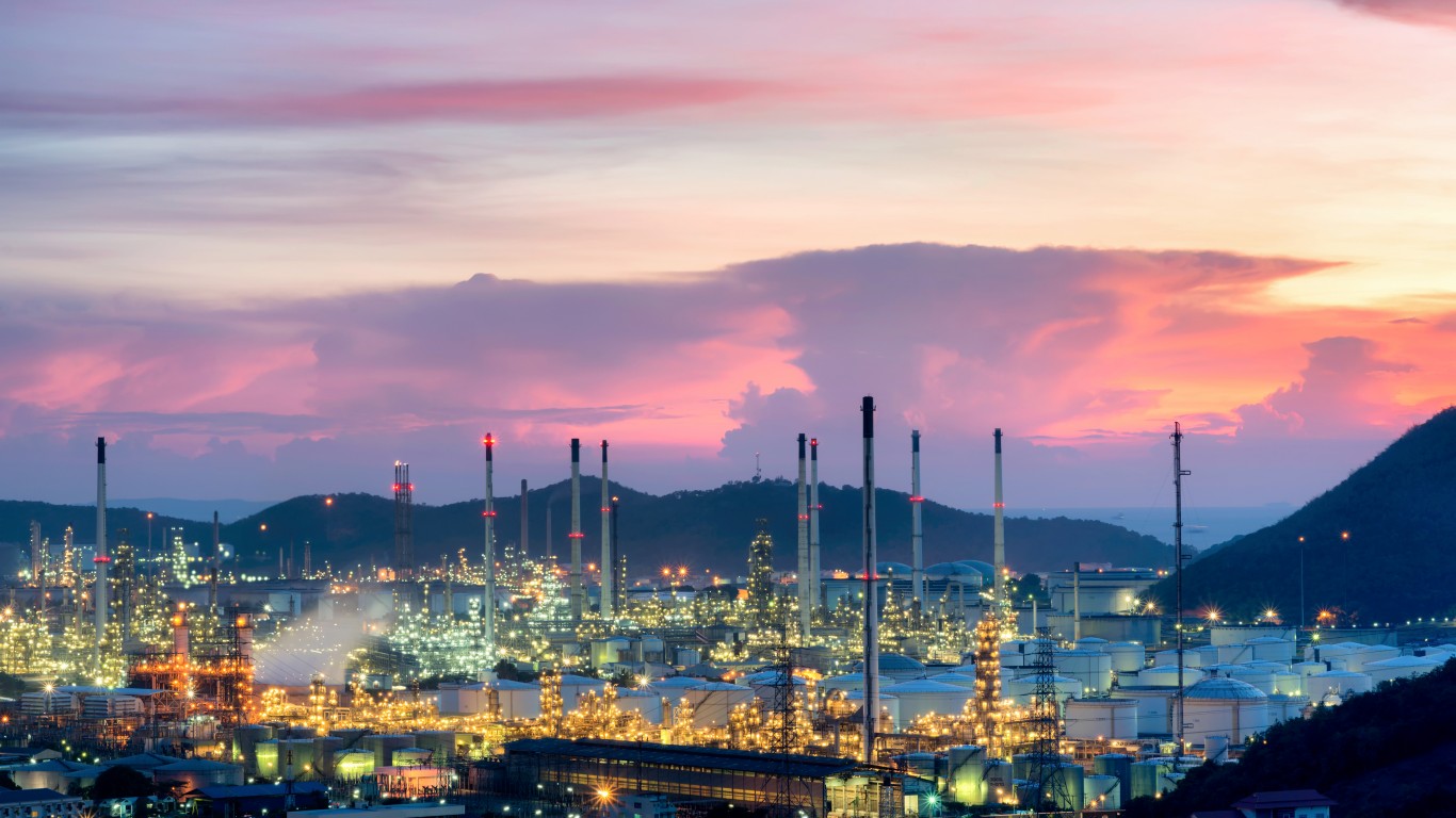 XLE Surged 21.6% This Year as Oil Majors Navigate $64 Crude Reality