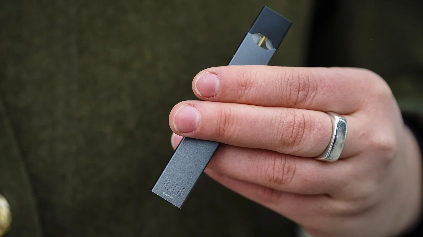 Will Philip Morris International Overcome FDA Worries About Nicotine Pouch Use?