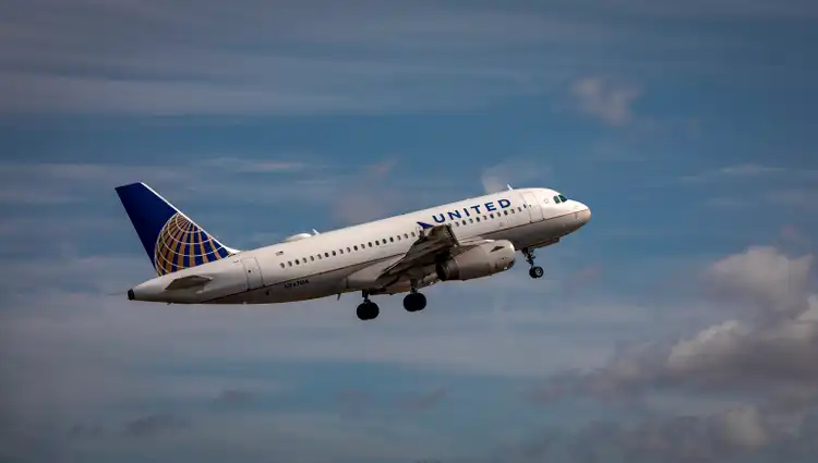 Airline drama: United Airlines denies it is having acquisition talks; JetBlue dips