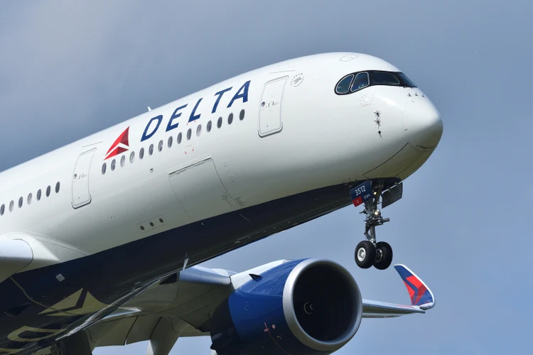 Delta Air Lines forecasts revenue growth between 2% and 4% for Q3 - filing