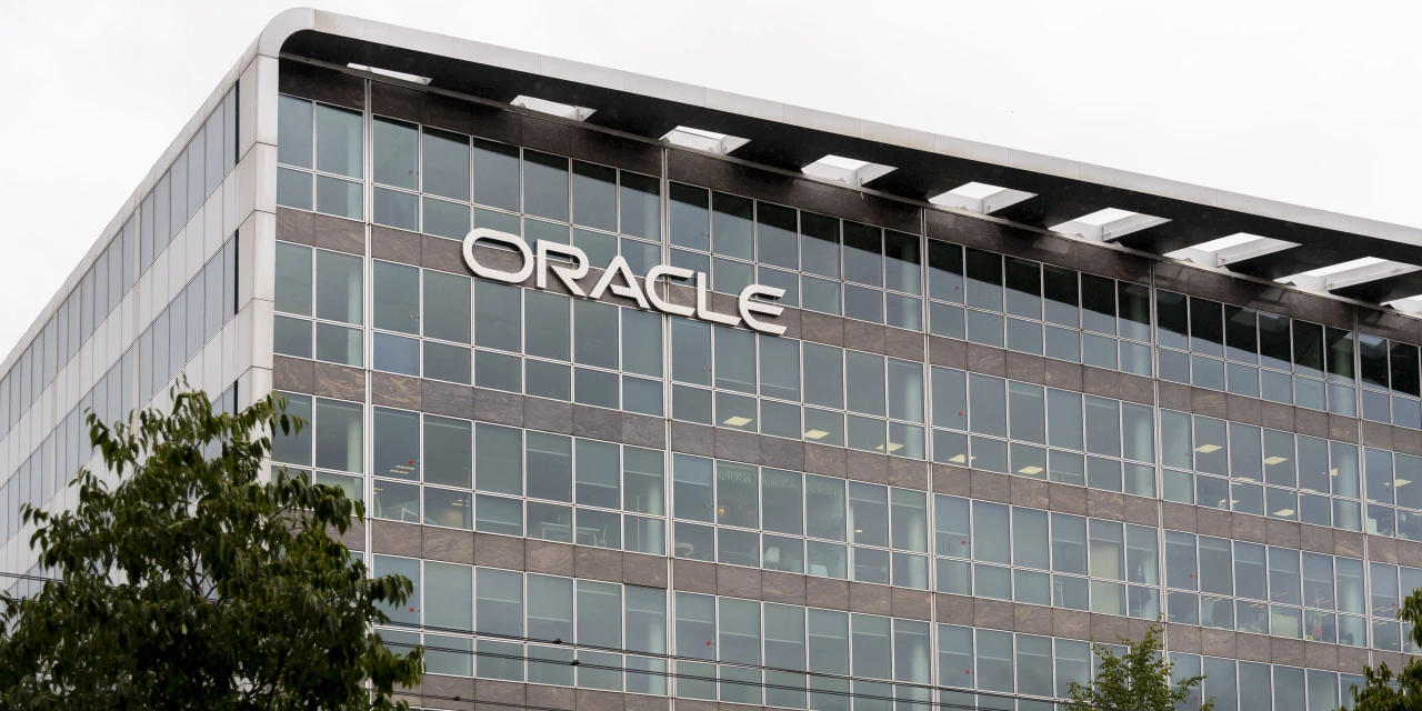 Oracle Shares Tumble Thursday, Weighing on Market