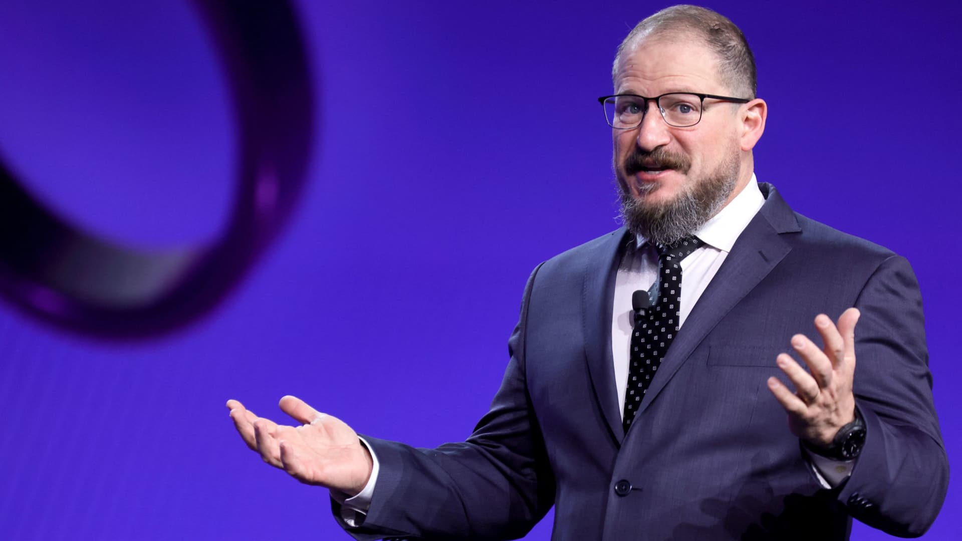 Qualcomm shares soar 16% on CEO comments about China orders, hyperscaler customer