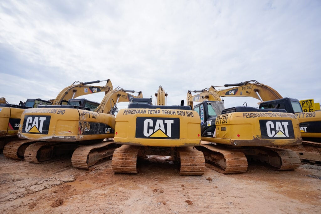 EXCLUSIVE: Caterpillar Stock The ‘Gold Standard’ For AI, Market Expert Says ‘Pick And Shovels’ Play For Data Centers