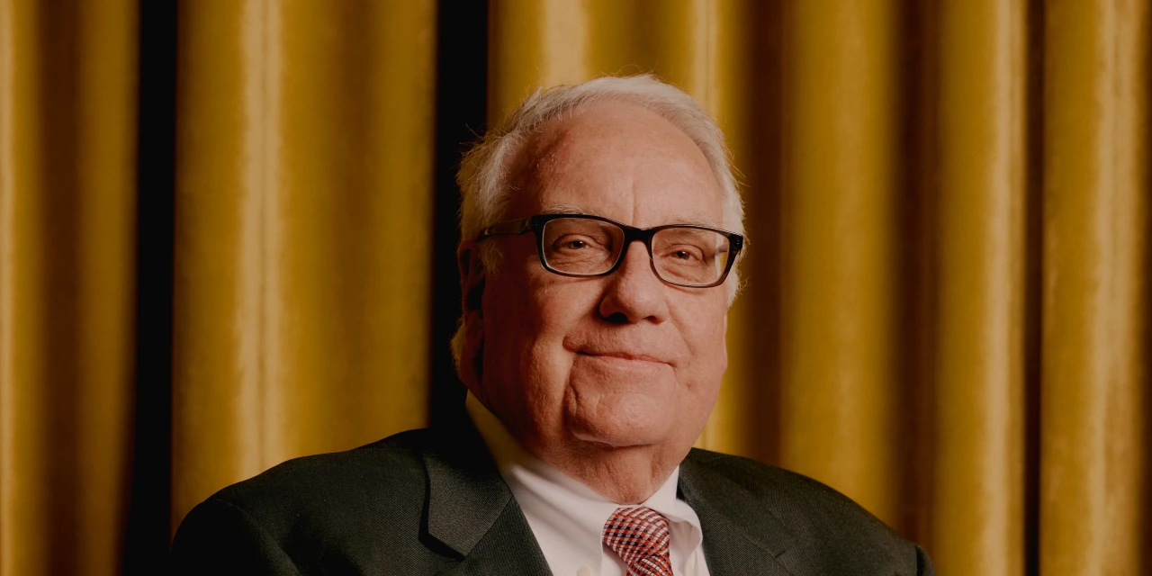 A New Buffett Takes On the Task of Preserving Berkshire Hathaway’s Culture