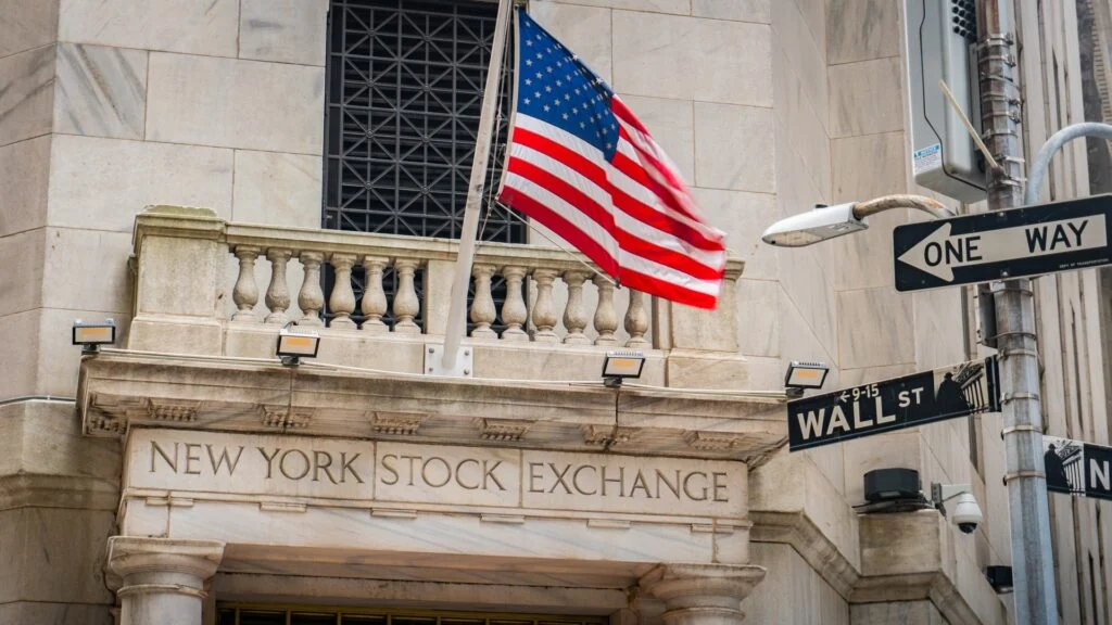 Stock Market Today: Dow Jones, S&P 500 Futures Advance As Trump Celebrates Record Gains—Fortinet, Whirlpool, Core Scientific In Focus