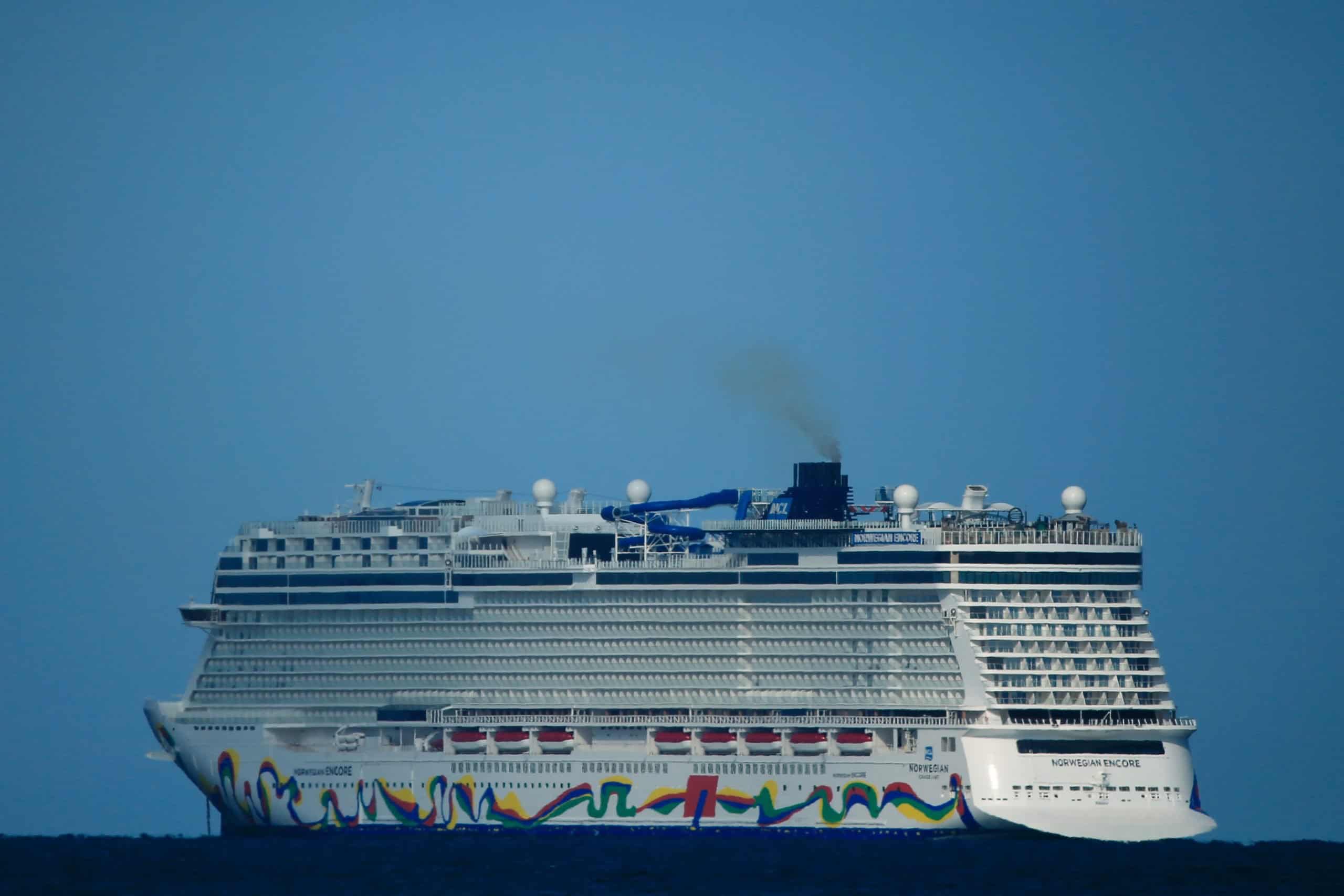 Norwegian Surges 11% as Earnings Beat Lifts Full-Year Outlook; Royal Caribbean Rises 3%, Carnival Edges Higher