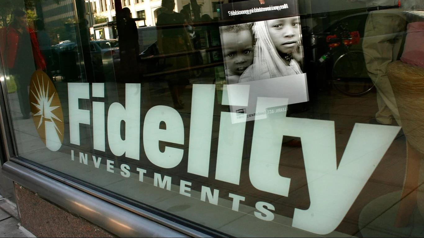 Forget SCHD: This Fidelity Fund Has Beaten It by 5 Points a Year for Five Years