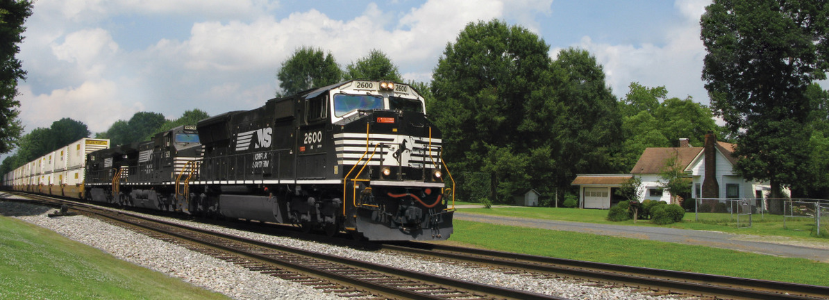 Norfolk Southern shareholders have earned a 7.1% CAGR over the last five years