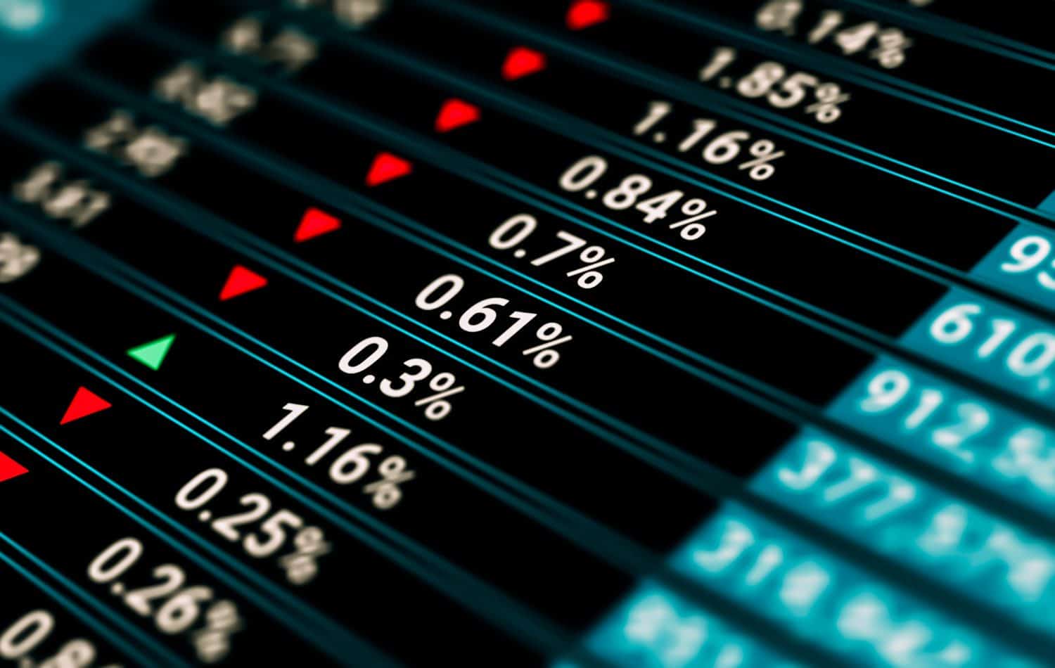 Airbnb Slides to $150 as Wall Street Fears AI Will Skip the Middleman