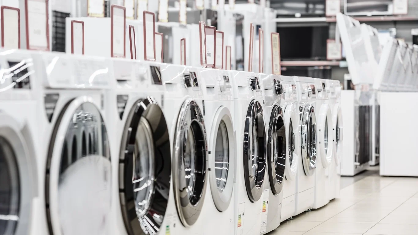 Worried About a Recession? Here's What Appliance Makers Say Before You Buy Big-Ticket Items