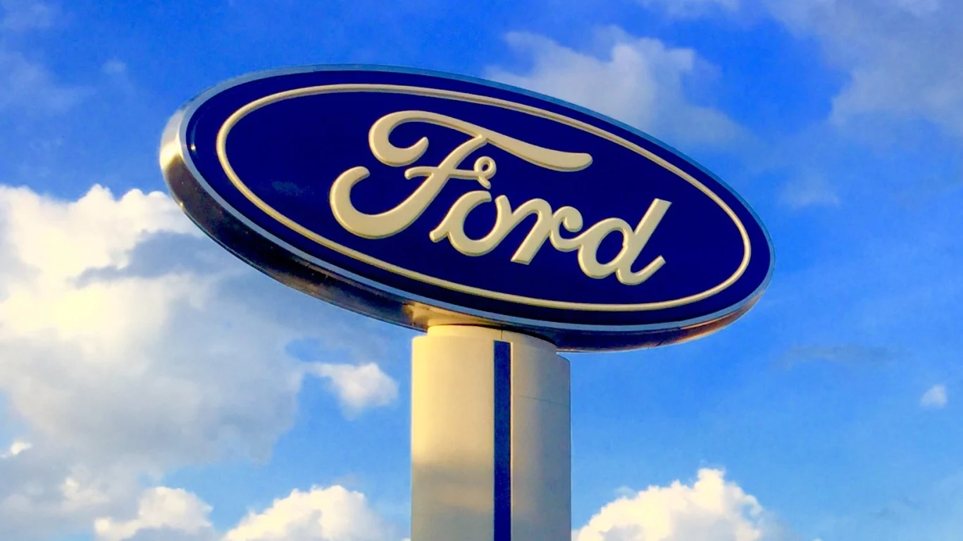 Ford's 5% Dividend Looks Tempting at These Prices, but Is It Safe?