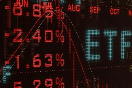 Is Crisis Brewing Again? Regional Bank ETF Flashes Red As Shutdown Reaches Week 3