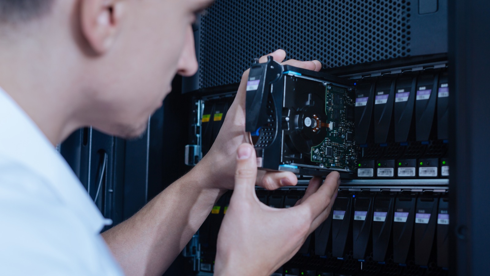 Does Sandisk Risk Losing Ground In AI Memory As New NAND Supply Emerges?