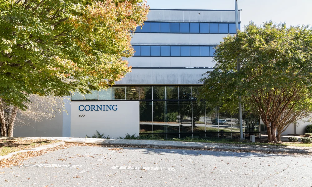 Corning Shares Jump After $6B Meta Data Center Deal