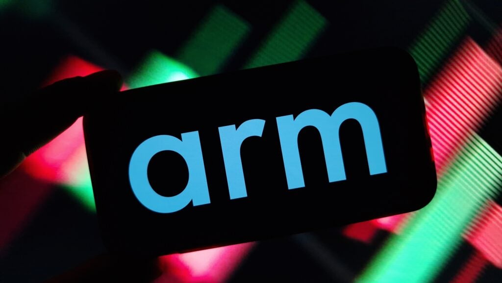 Arm Stock Dips Amid Oracle's "Force Majeure" Reports