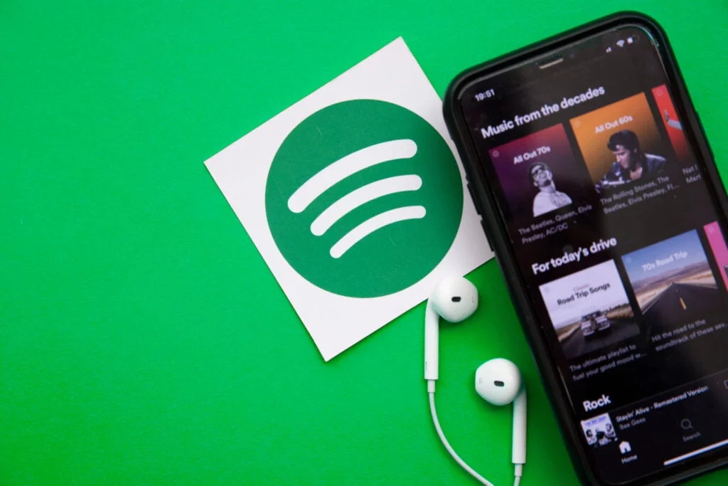 Spotify Smashes Gross Margin Guidance, Analysts Expect 'Continued Momentum'