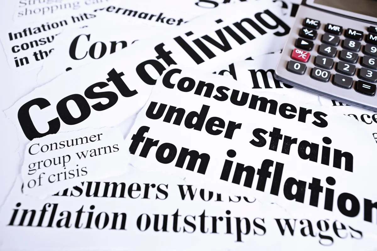 VOO vs. SCHD: Which Is the Smarter Buy When Inflation Is Running Hot?