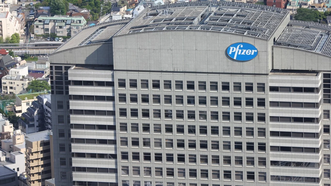 Yield Hunters Are Swarming This 6.3%-Dividend Stock—And Big-League Hedge Funds are Quietly Buying the Dip