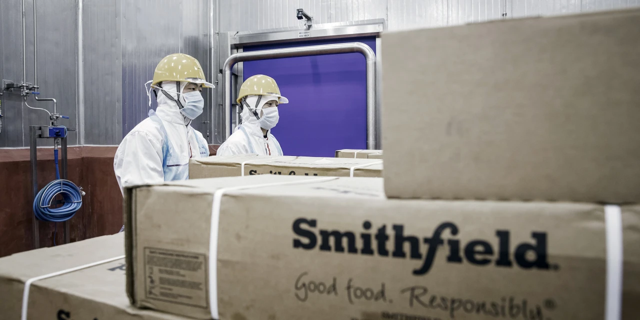 Smithfield Foods Cuts Outlook as Sales Fall